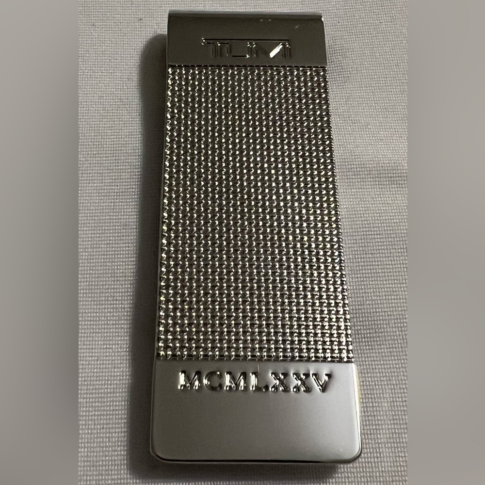 Tumi - Nassau Ballistic Etched Money Clip Wallet w/ RFID ID Lock for Men Silver